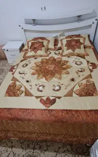تخت با روتختی وبقل تختی