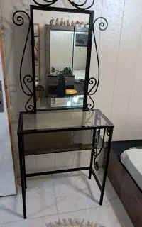 میز و آیینه  جا لباسی فرفروژه