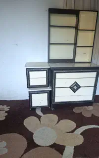 دراور ۴کشو و ۲عدد پاتختی ۲کشو