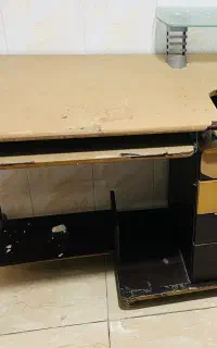 میزتحریرمیز خیاطی چوبی جادارمناسب بازسازی و زنگ‌