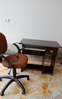 میز مطالعه با صندلی