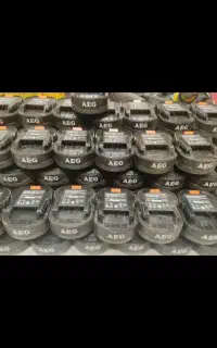 پوسته و برد باطری 12 ولت AEG
