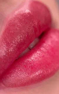 تخفیف ویژه (خدمات تخصصی تینت لب و میکروی ابرو)