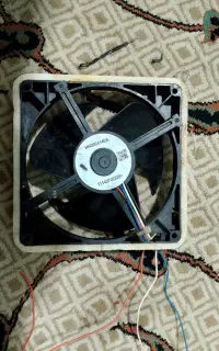 فن خنک کننده یخچال ۱۴ولت هیتاچی استوک