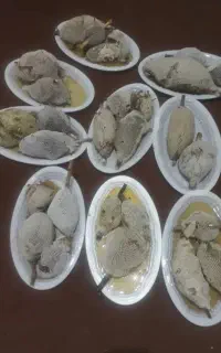 عسل طبیعی با شاخه