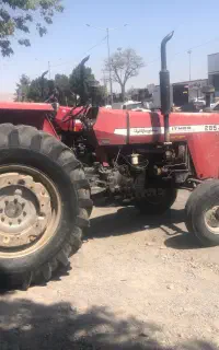 تراکتور ۲۸۵ تک
