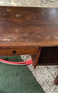 میز کار چوبی