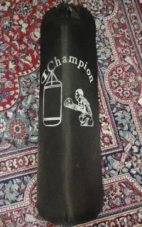 کیسه بوکس و دستکش بوکس