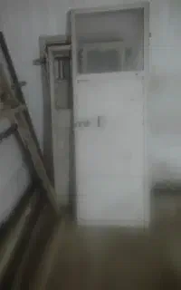 درب با چار چوب اهنی