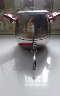 کتری شیر دار