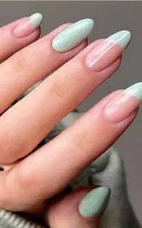 تخفیف ویژه کاشت ناخن