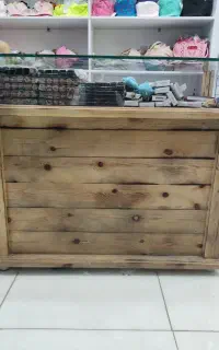 میز چوبی