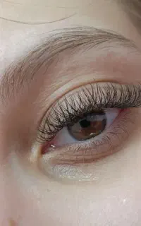 خدمات مژه زیبایی چشم