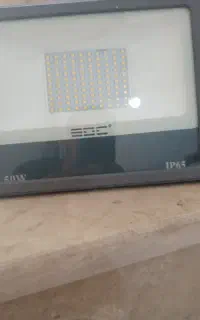 پروژکتور ۵۰ وات