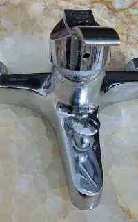 شیر حمام کم کار