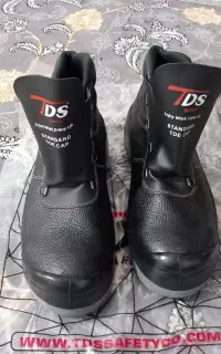 کفش ایمنی  کار