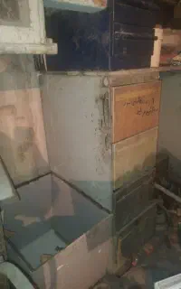 فایل چهار و سه کشو و میز کار اهنی