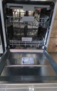 ظرفشویی سامسونگ ۱۴ نفره درحد نو