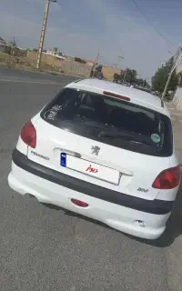 پژو 206