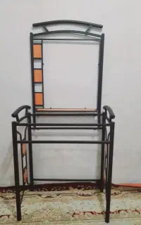 میز آرایشی