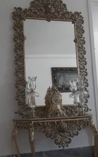 آیینه وکنسول ساعت ایستاده