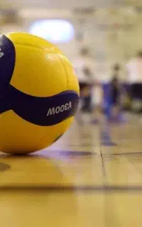 بازیکن والیبال برای سانس سالن وپارک