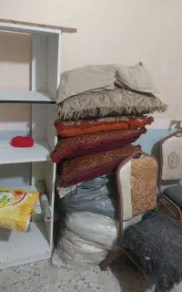 بیست عدد بالش بفروش میرسند