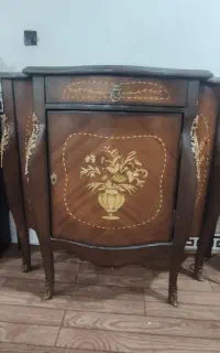 اینه و کنسول