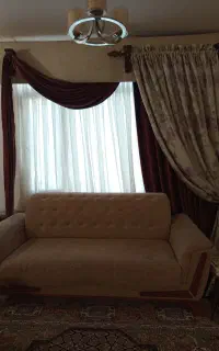 پرده کتیبه دار