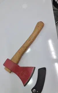 تبر جنگلی