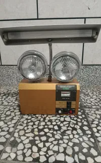 پروژکتور و چراغ شارژی ژاپنی
