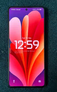 redmi note 13 pro بدون هیچ خط و خشی مشکی