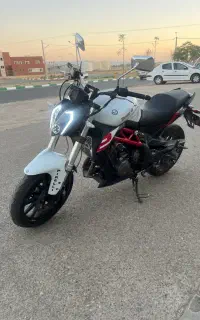 بنلی ۳۰۰ مدل ۹۸ نیوفیس