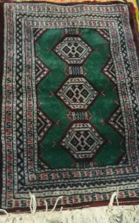 سلام این قالی فروشی هست