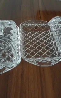 ۳۰۰،۰۰۰