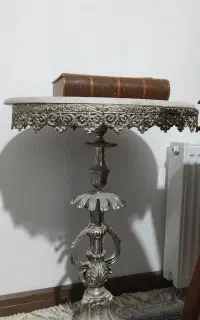 پایه اینه برنجی