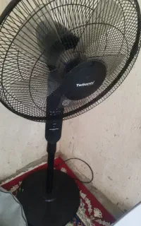 پشه بند و پنکه