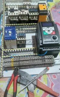 برقکار صنعتی ساختمان برق کار سیم کشی برقکاری تابلو