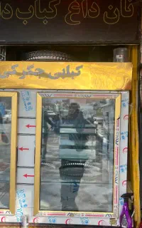 به یک خانم در اشپزخانه نیازمندیم