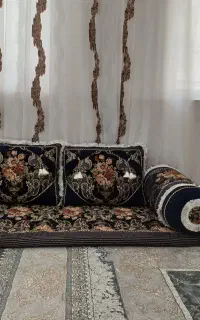 بالشت و پشتی