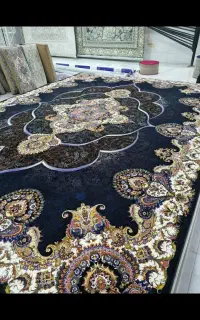 تعدادی فرش ۹متری و۱۲متری