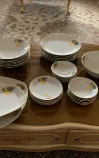 سرویس چینی غذا خوری قدیم دور آب طلا