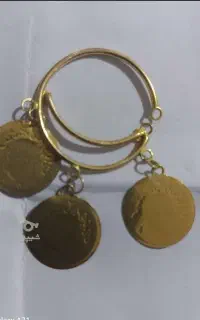 گوشواره طلا گم شده است