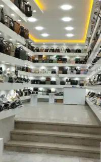 فروشنده کیف و کفش
