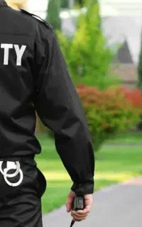 متقاضی کار در بخش نگهبانی مغازه،ساختمان،باغ