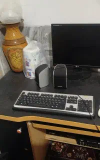 سیستم و میز کامپیوتر