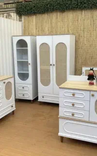 تخت و کمد نوزاد