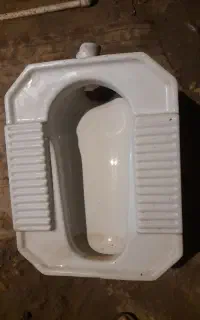 سنگ توالت۳۰۰ت
