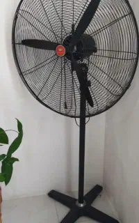 پنکه ایستاده