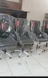 صندلی کارشناسی /چرخ دار /مدل متفاوت